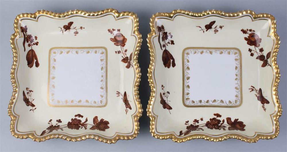 PAIR OF WORCESTER (FLIGHT & BARR) PORCELAIN