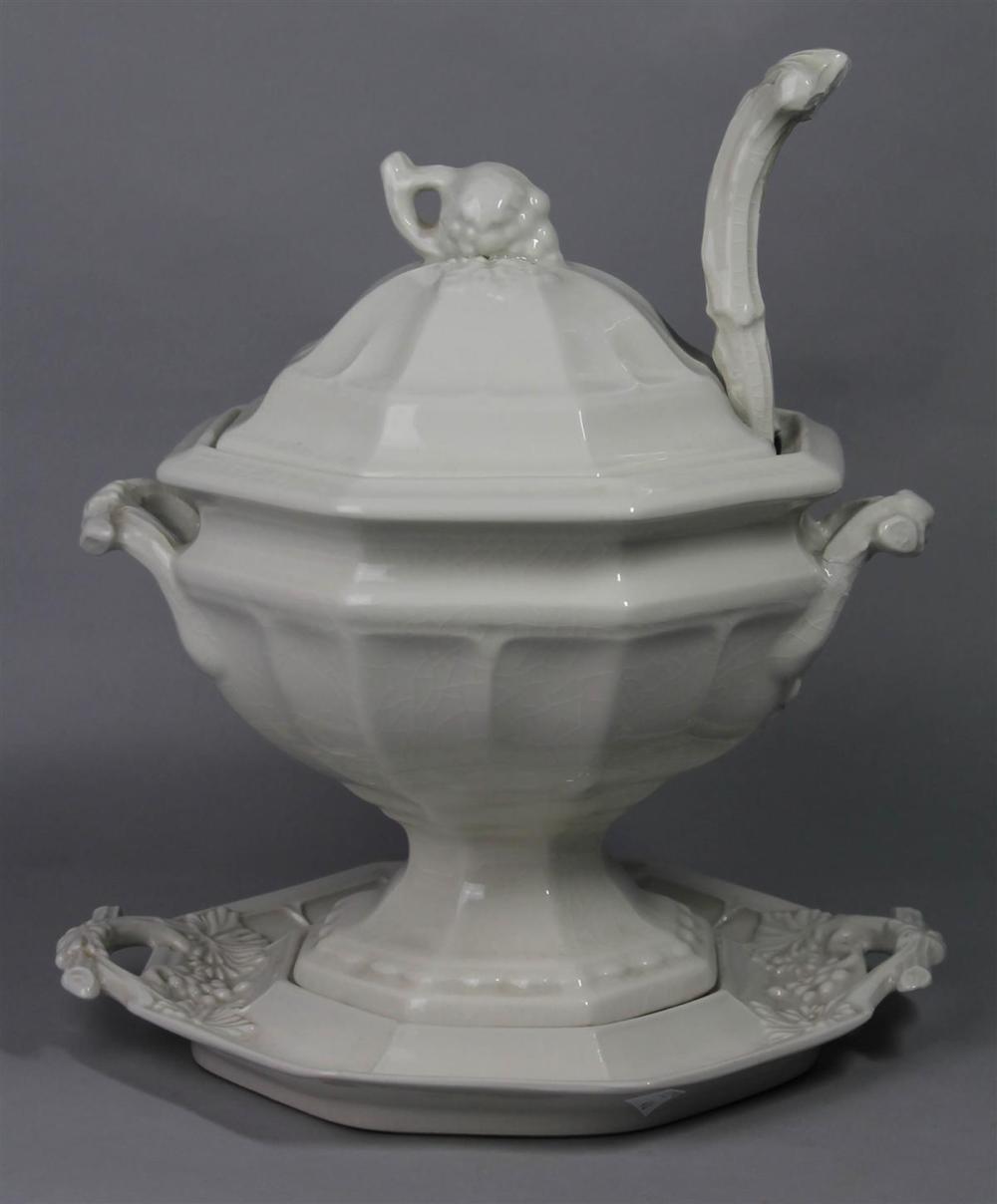 RED CLIFF IRONSTONE COVERED SOUP TUREEN