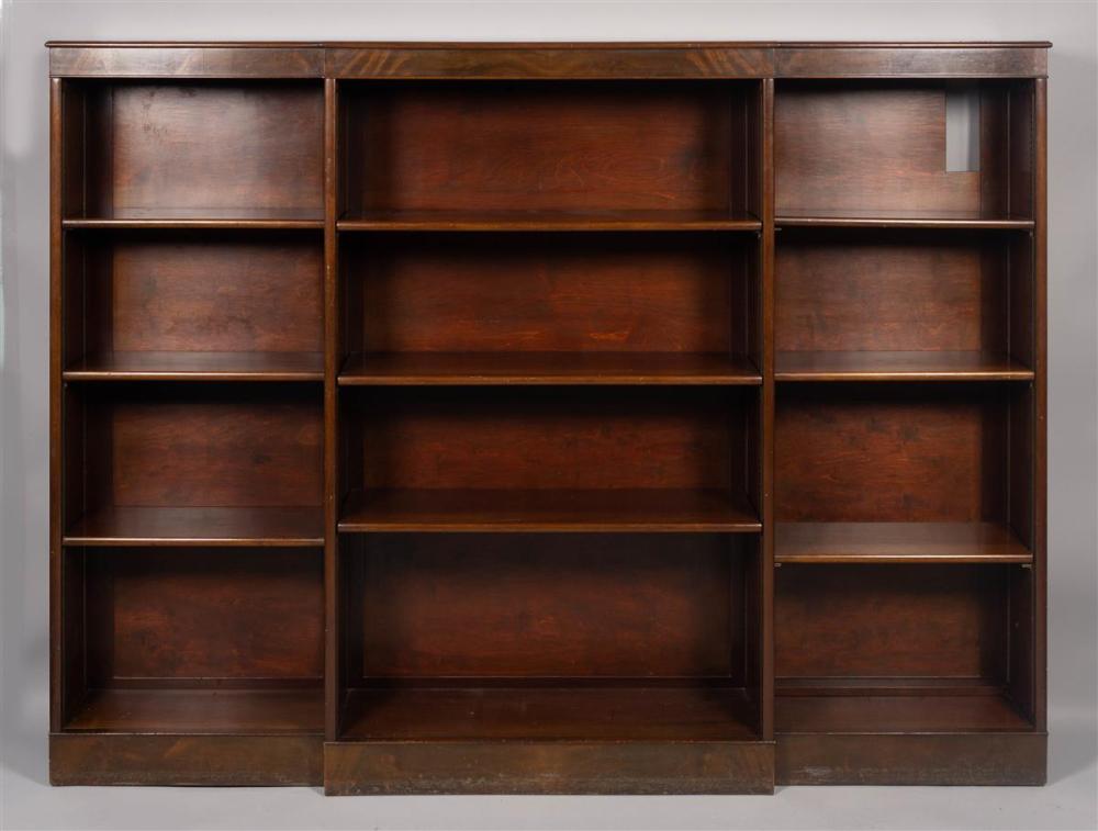 GEORGIAN STYLE MAHOGANY OPEN BOOKSHELFGEORGIAN