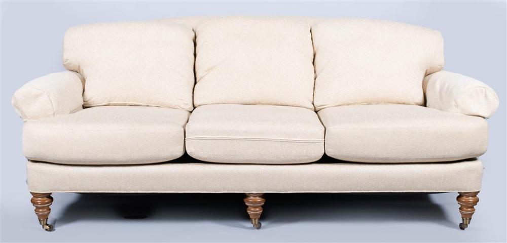 CHENILLE CREAM SOFA WITH EMPIRE 33b506