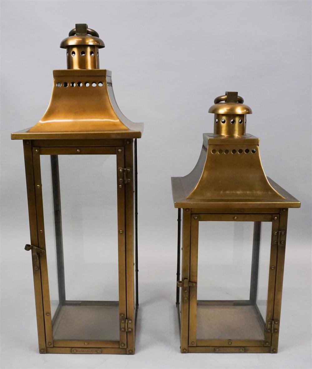 TWO GEORGIAN STYLE BRASS LANTERNSTWO 33b529