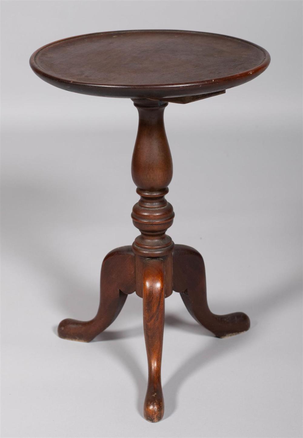 GEORGE III MAHOGANY WINE TABLEGEORGE 33b593