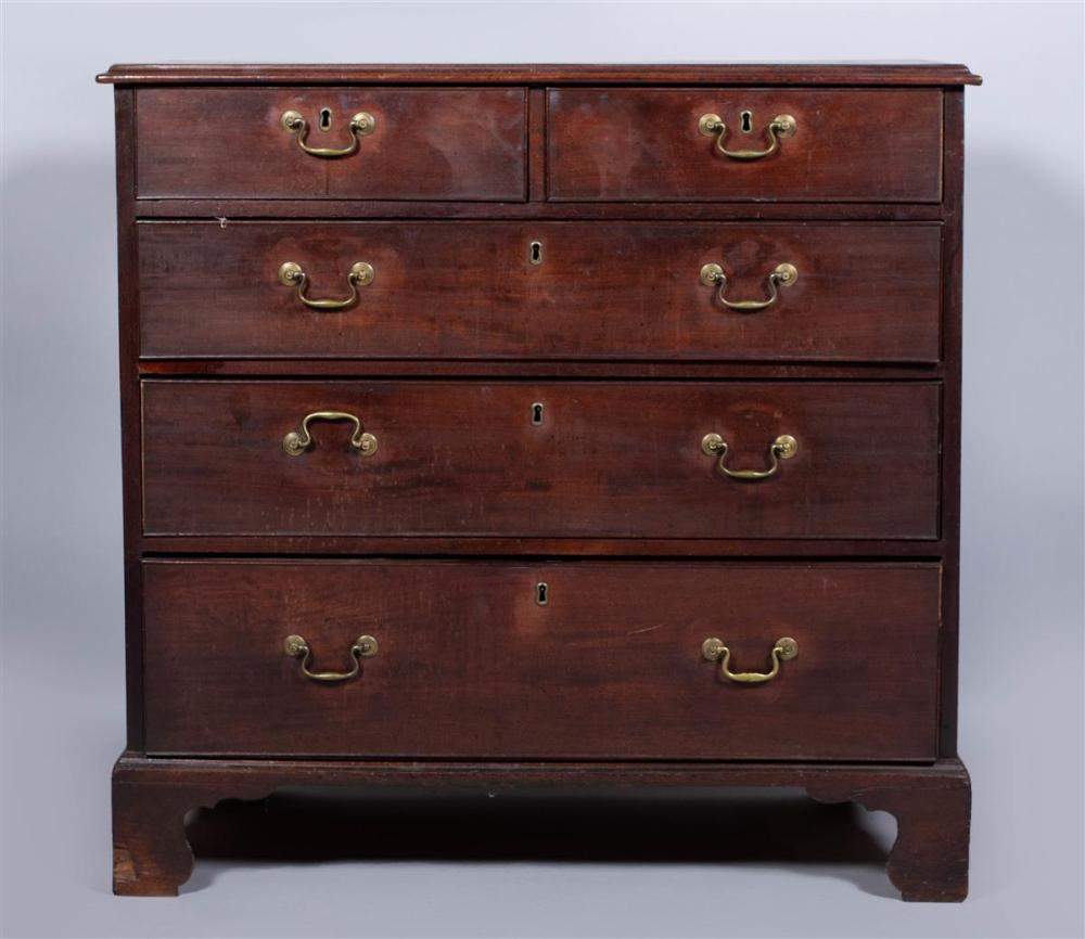 GEORGE III MAHOGANY CHEST OF DRAWERS,