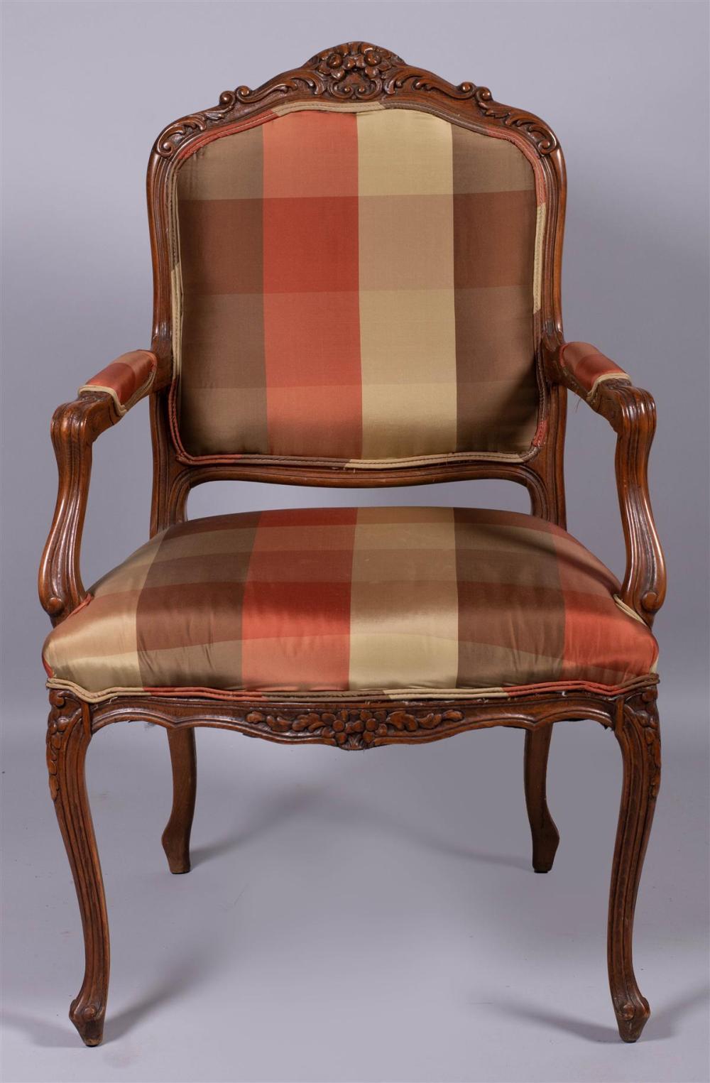 LOUIS XV STYLE BEECHWOOD FAUTEUILLOUIS