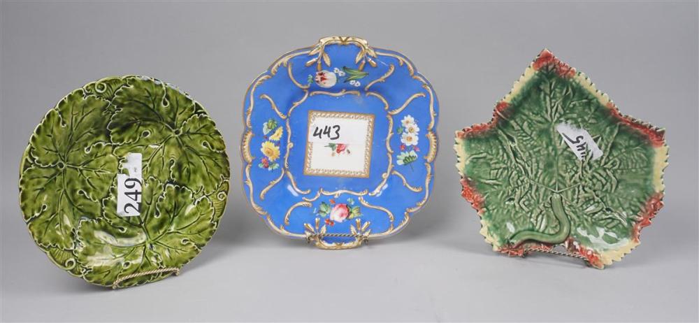 GROUP OF THREE DISHES INCLUDING 33b5f3