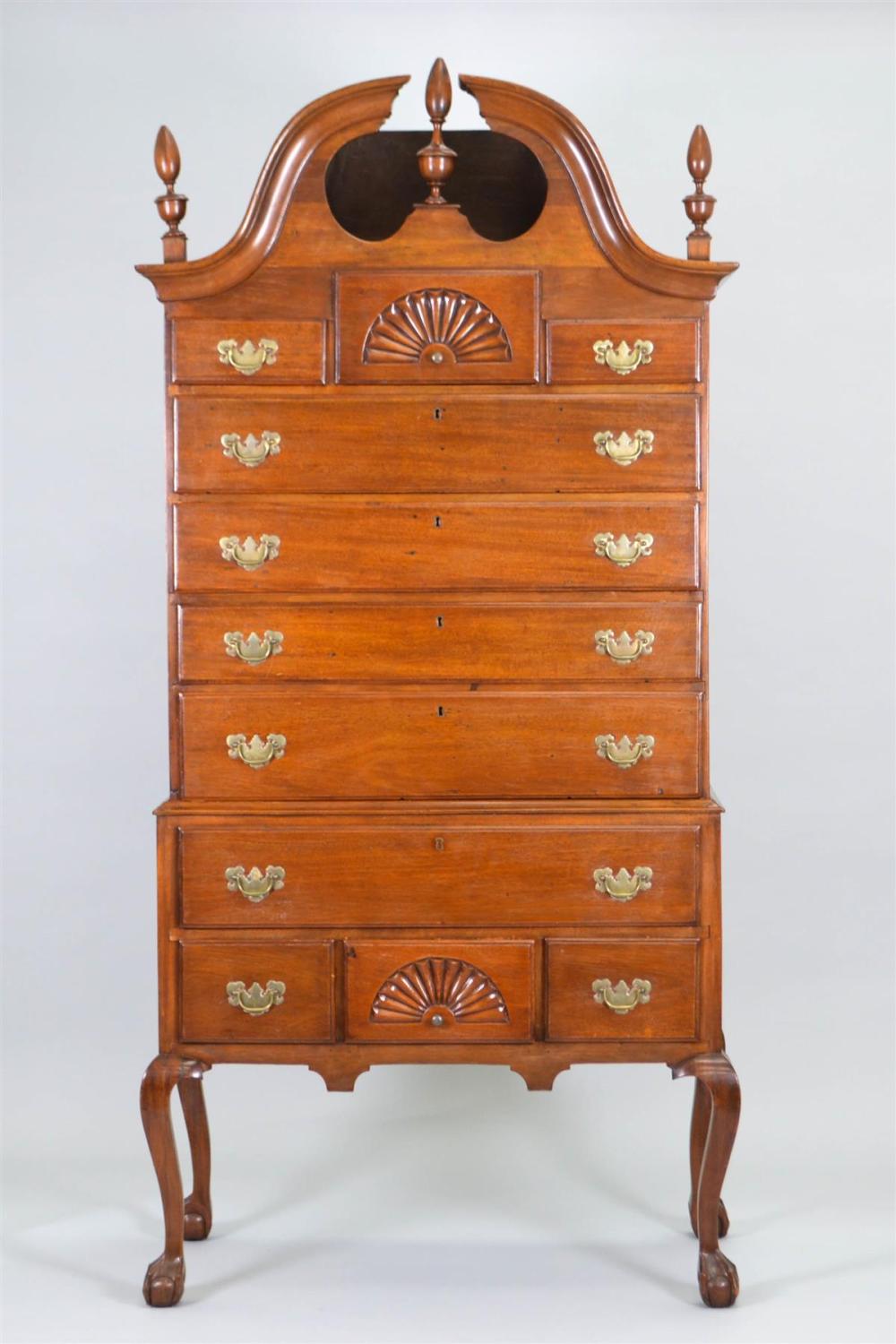 CHIPPENDALE STYLE CENTENNIAL MAHOGANY 33b66a