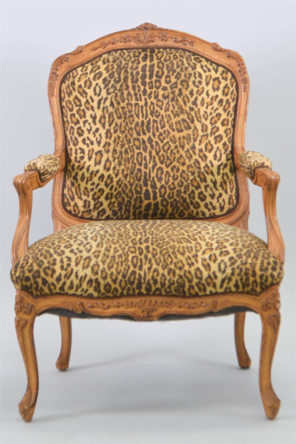 LOUIS XV STYLE BEECHWOOD STAINED 33b699