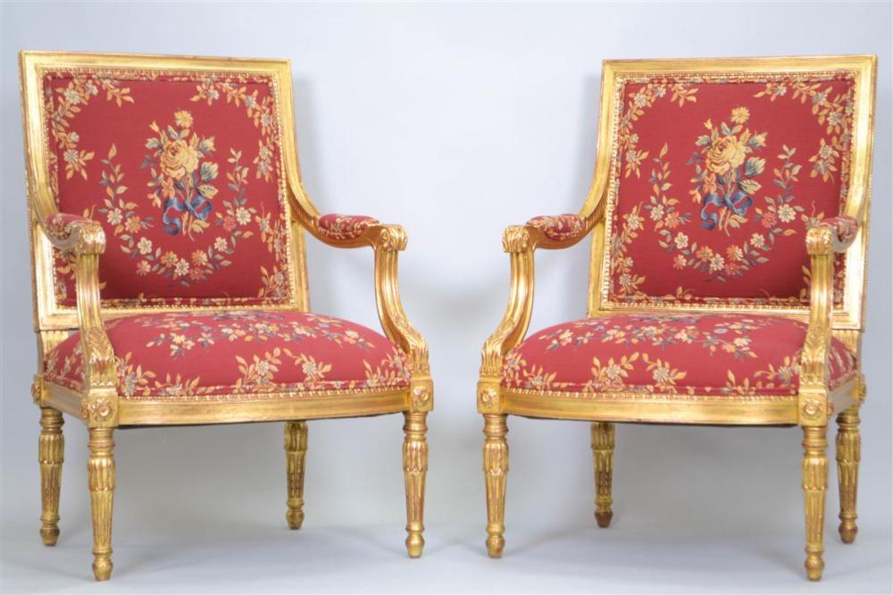 PAIR OF LOUIS XVI STYLE GILTWOOD