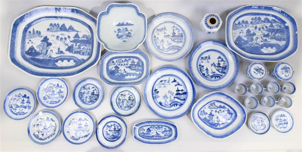 LARGE GROUP OF CANTONESE BLUE AND 33b6a8