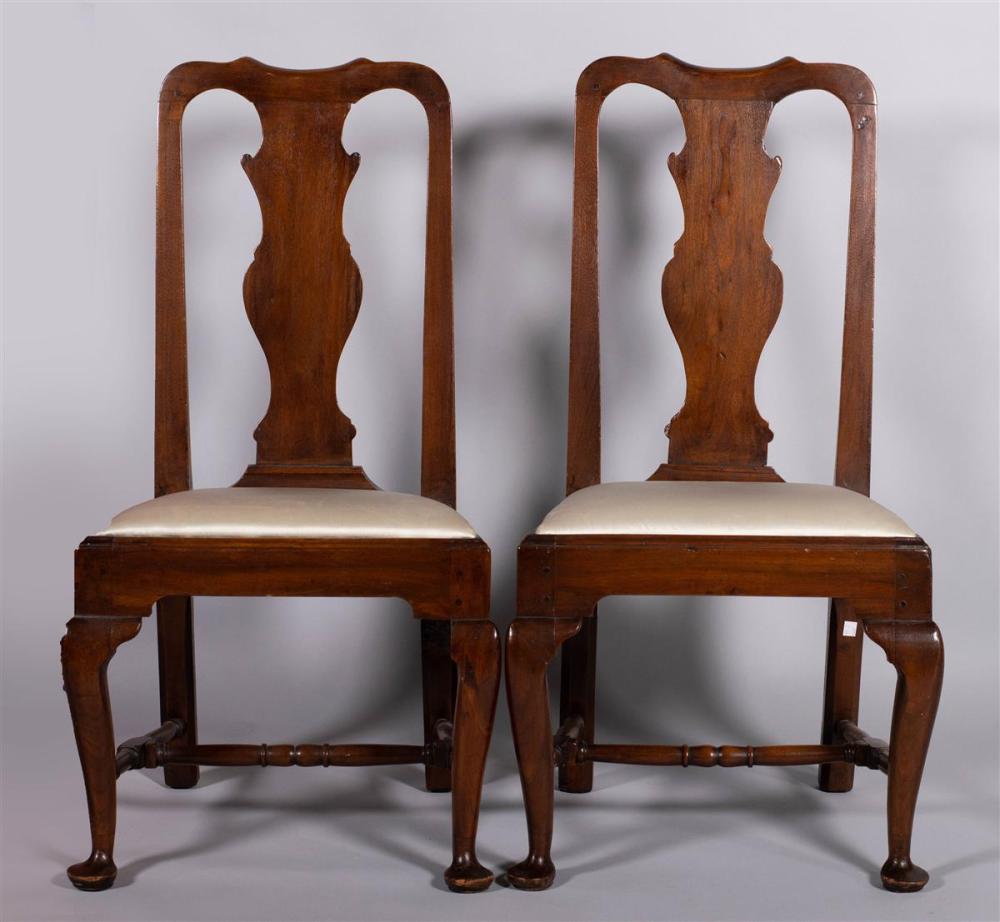 PAIR OF AMERICAN QUEEN ANNE MAHOGANY 33b705