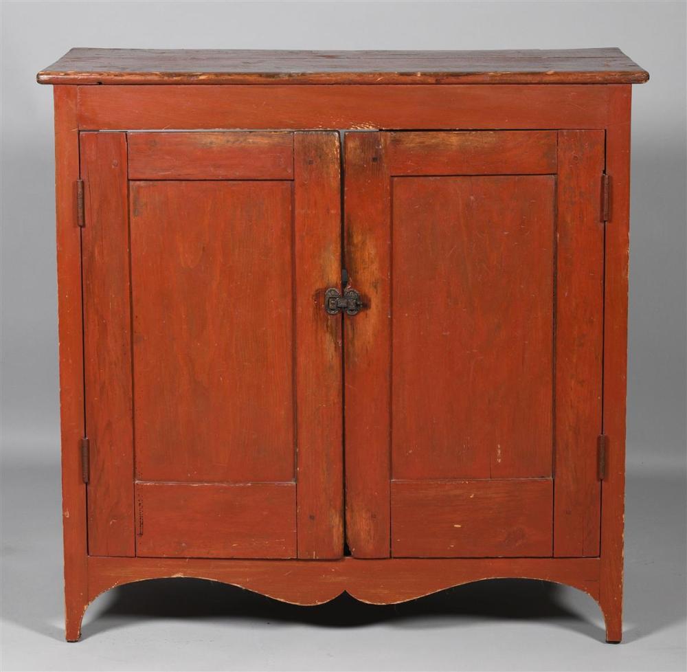 AMERICAN RED PAINTED PINE CABINETAMERICAN 33b76d