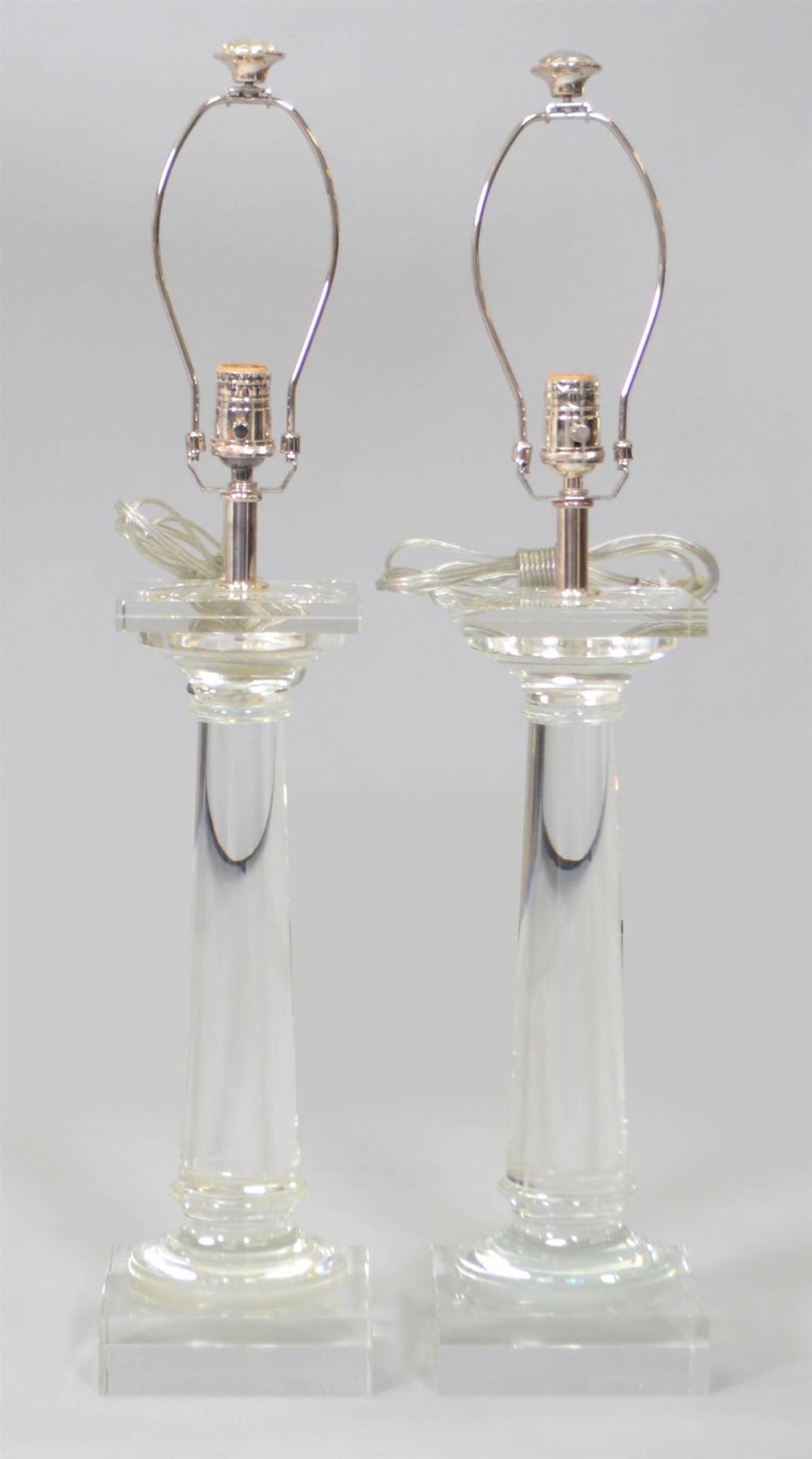 PAIR OF NEOCLASSICAL STYLE GLASS