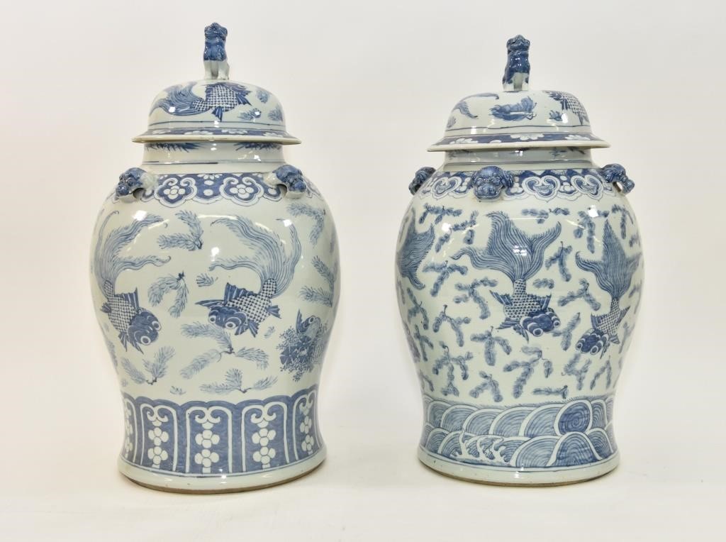 Two similar Chinese porcelain palace 339330