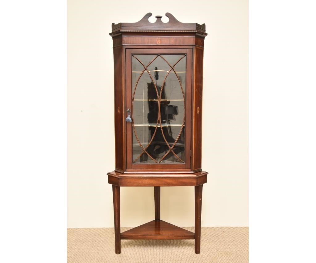 Georgian mahogany inlaid hanging 33935a