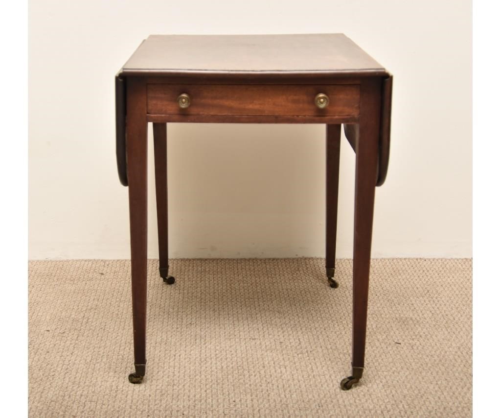 Georgian mahogany Pembroke table  33939f