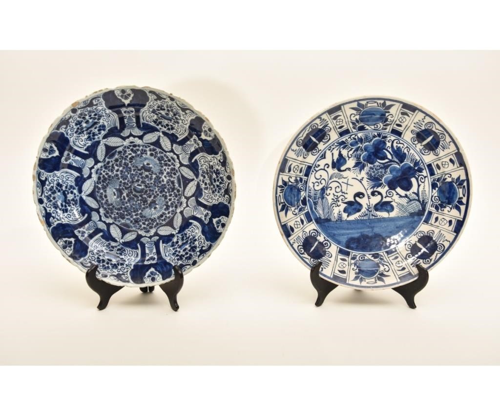 Two large Delft chargers 18th 3393aa