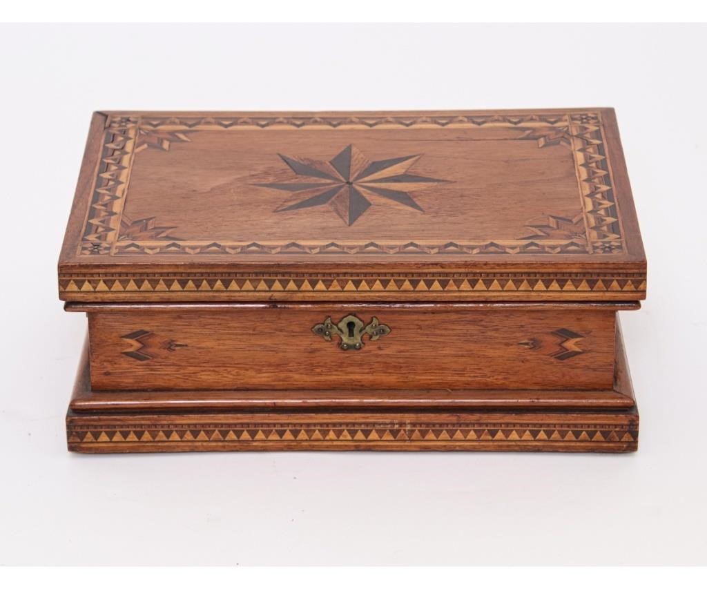 Walnut inlaid cigar box with aluminum 339651