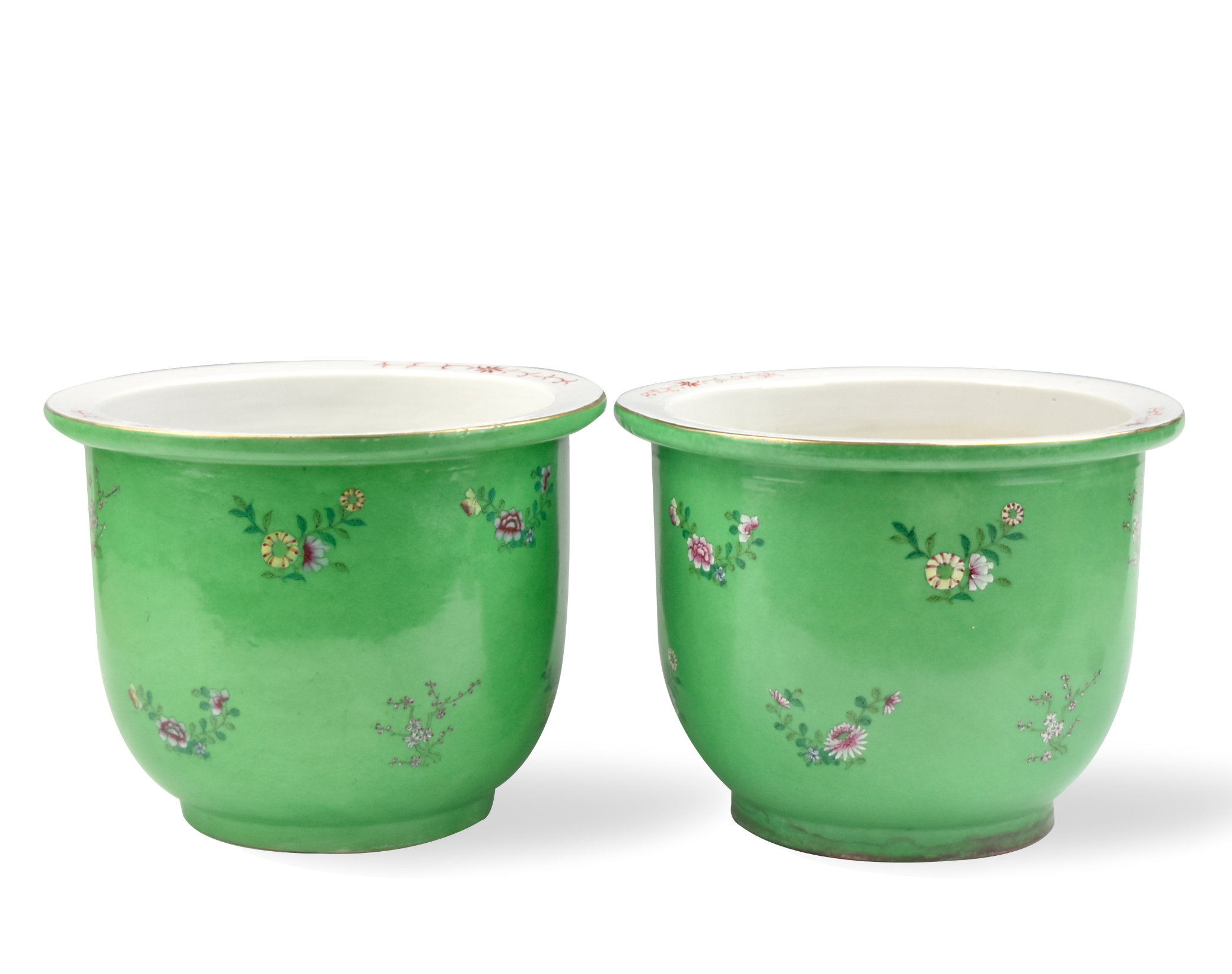 PAIR OF CHINESE GREEN GROUND FLOWER 339689