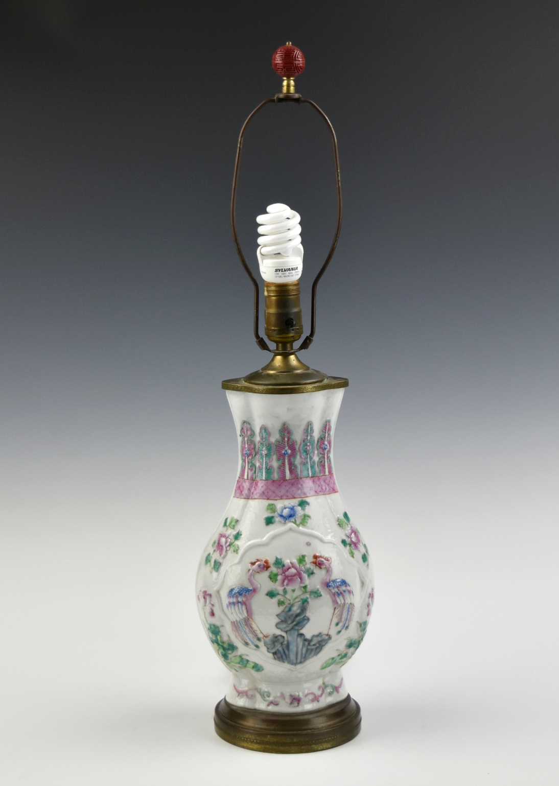 CHINESE FAMILLE ROSE VASE LAMP