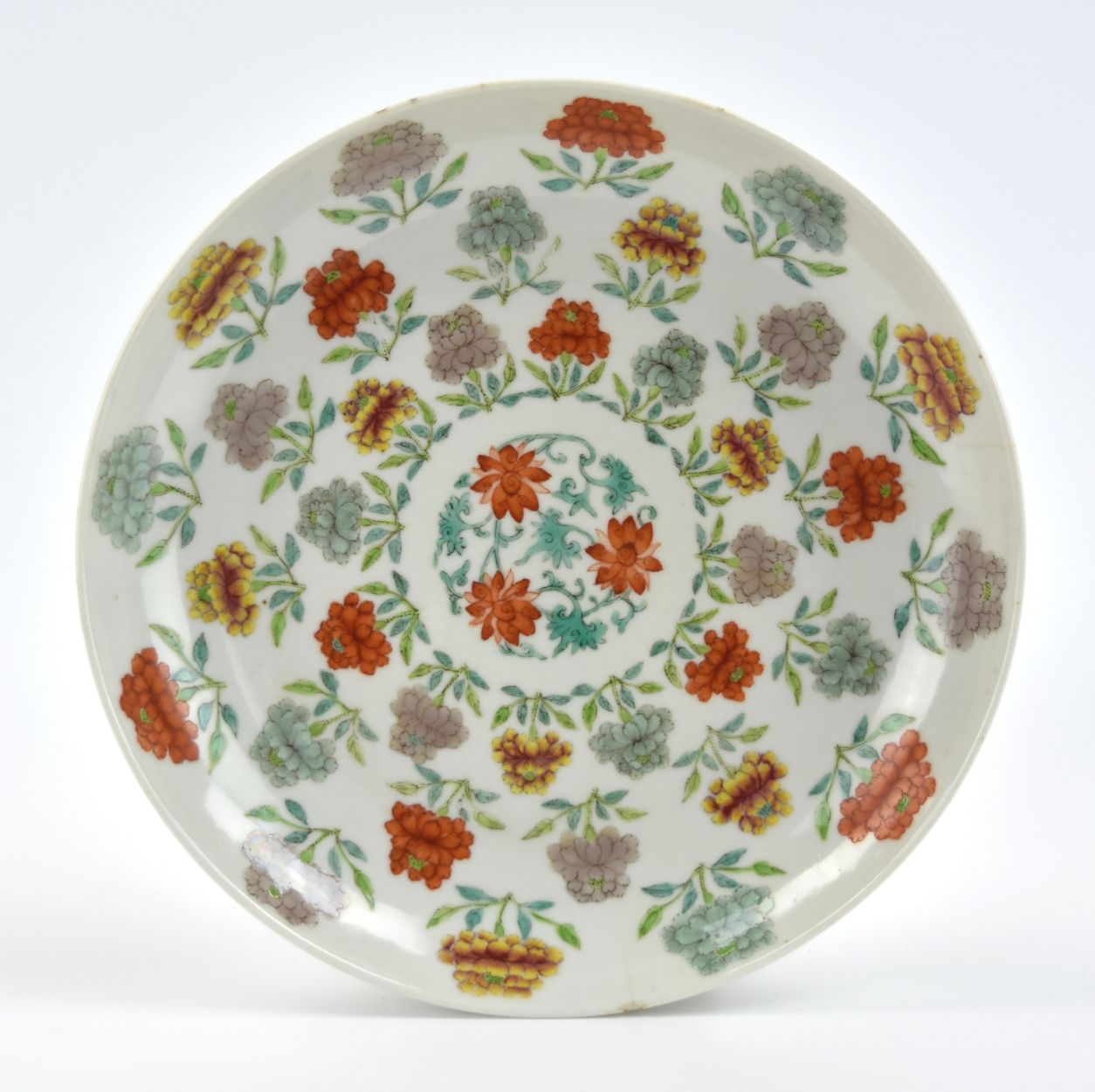 CHINESE FAMILLE ROSE PLATE W FLOWER  339742