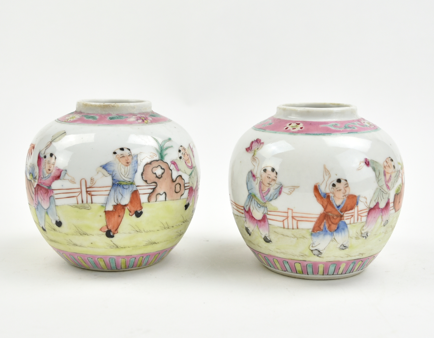 PAIR OF CHINESE FAMILLE ROSE JARS  339754