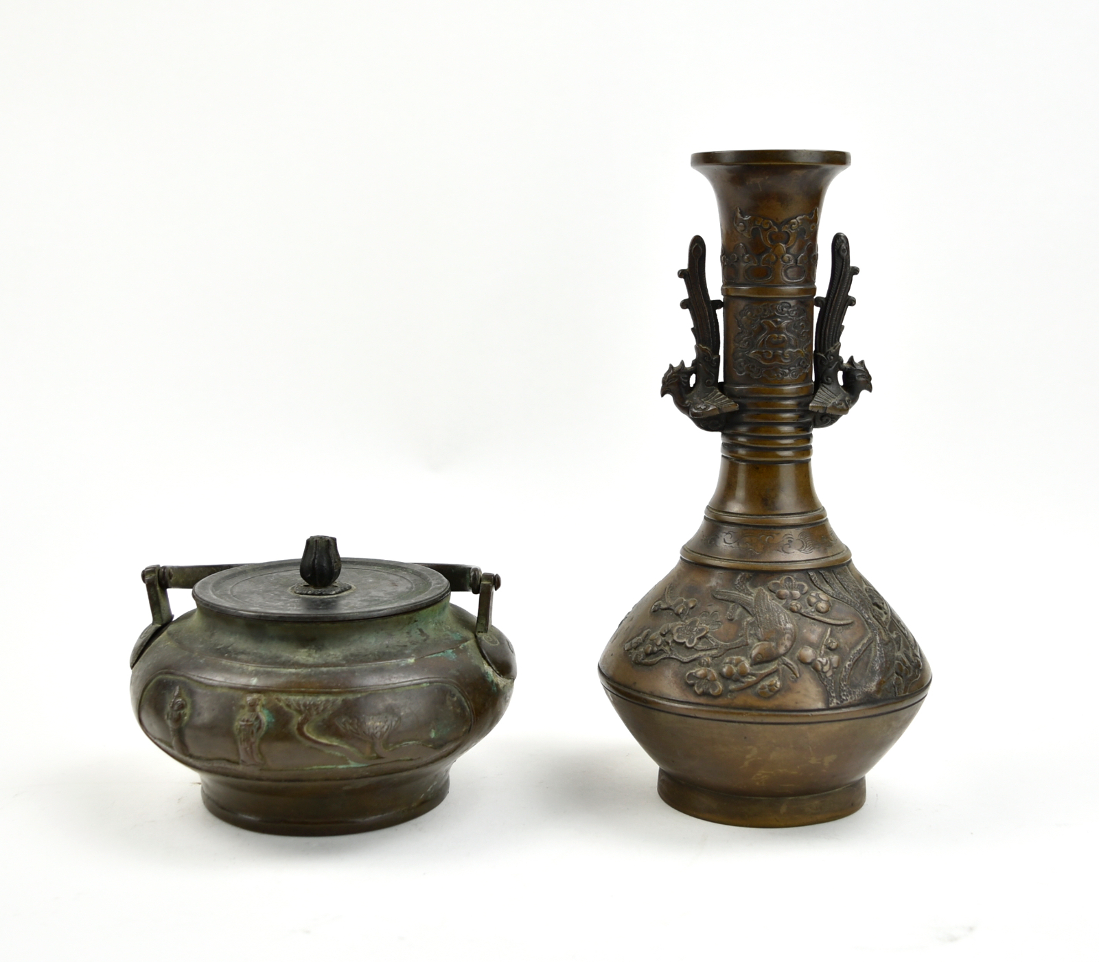 CHINESE BRONZE VASE HAND WARMER 339785