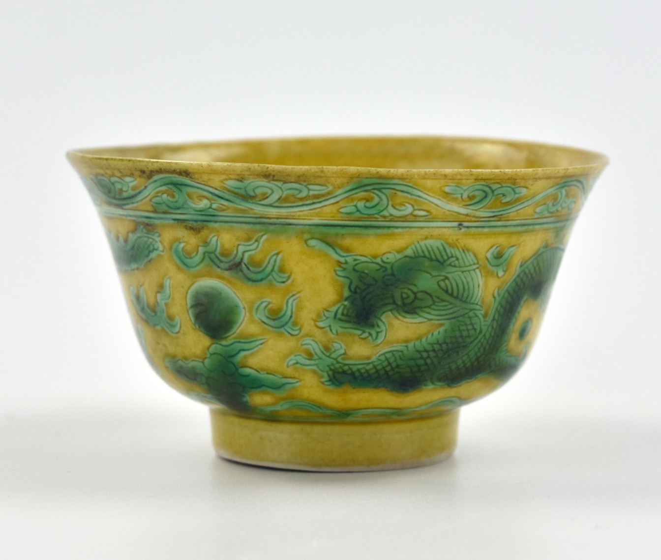 CHINESE YELLOW GROUND GREEN DRAGON 3397a4