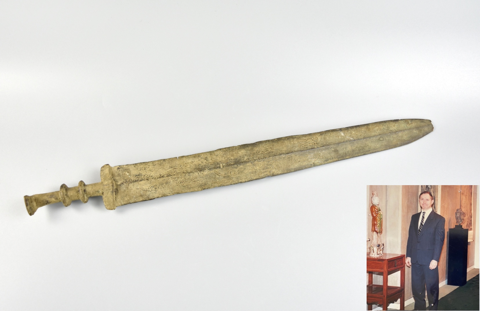 CHINESE BRONZE SWORD W/ INSCRIPTION,