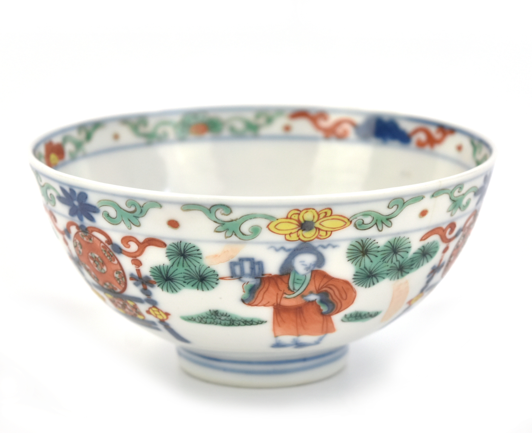 CHINESE DOUCAI ENAMEL BOWL W FIGURES  33984b