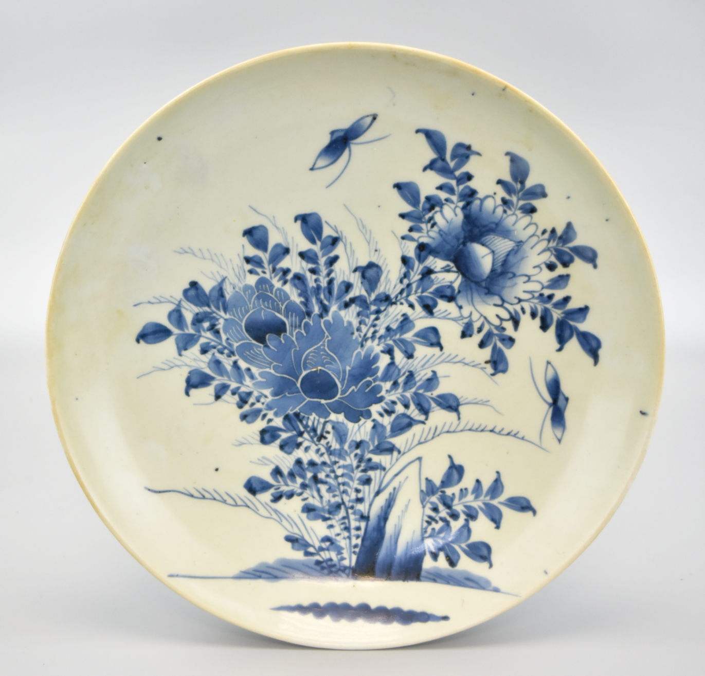 CHINESE BLUE WHITE FLORAL CHARGER  33992a