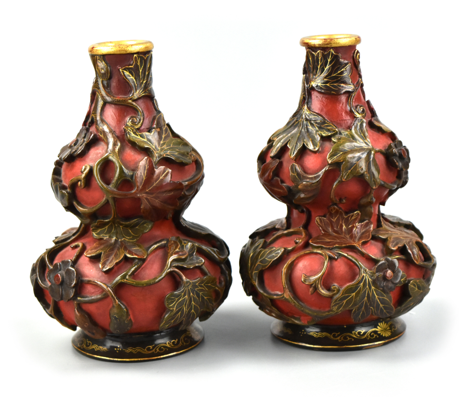 PAIR OF CHINESE GILT LACQUERED 3399d9