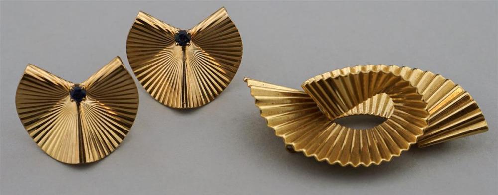 14K GOLD RETRO EARRINGS AND BROOCH14K 339a47