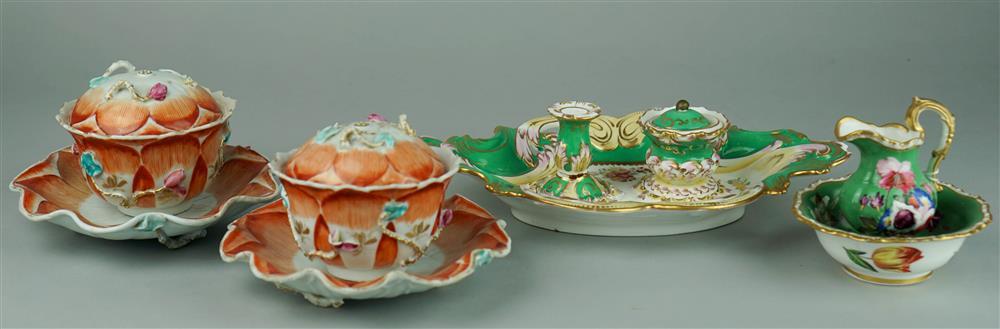 GROUP OF PORCELAIN ITEMSGROUP OF