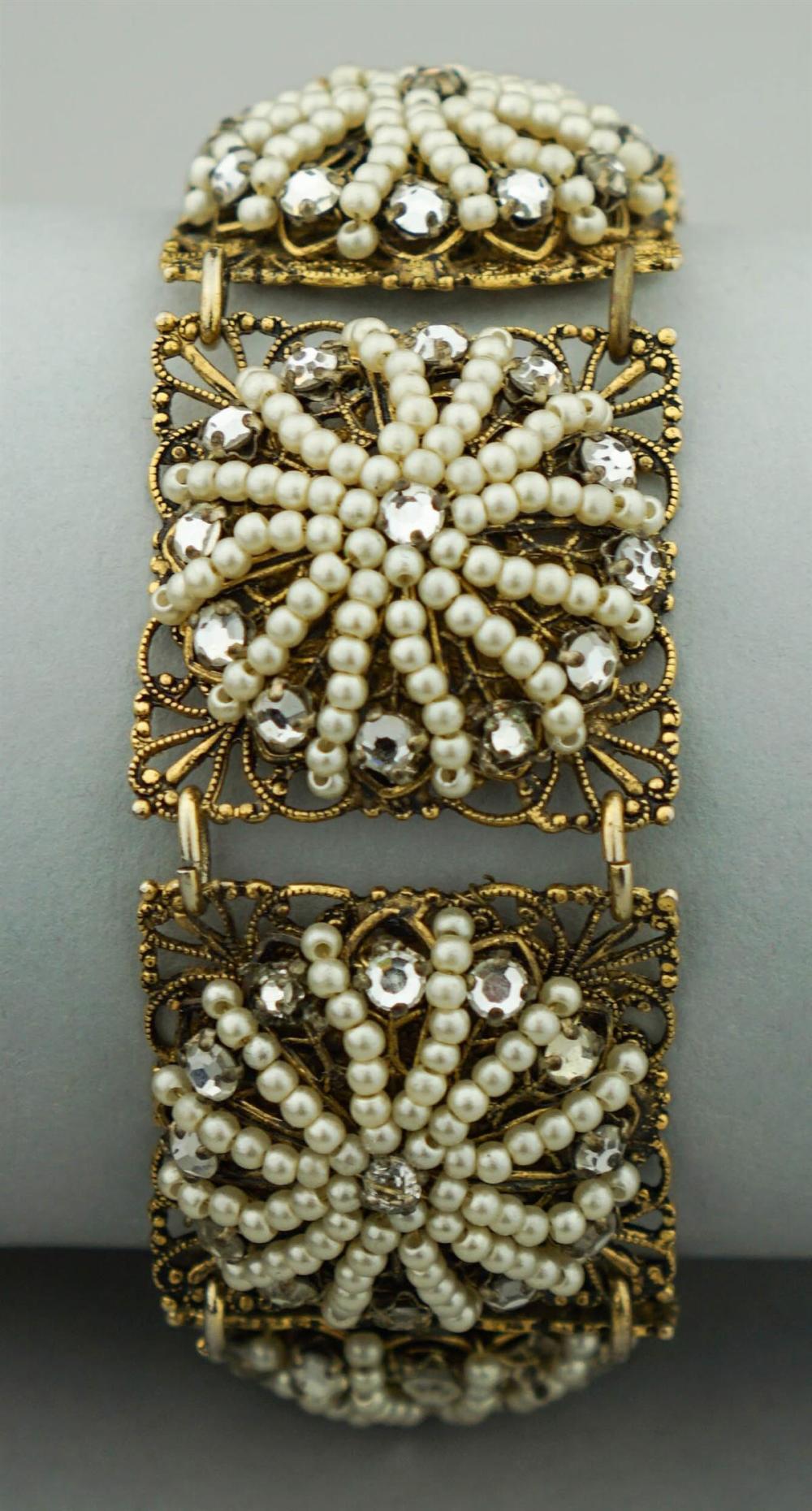 VINTAGE SEED PEARL COSTUME JEWELRY 339b0f