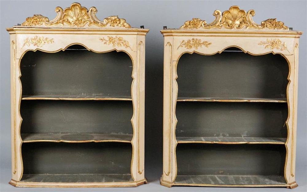 PAIR OF ITALIAN PAINTED AND PARCEL GILT 339d88