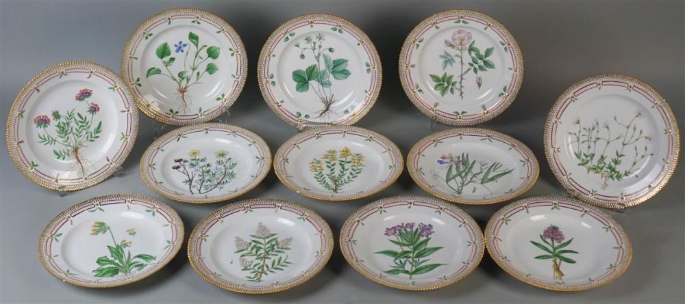 SET OF 12 ROYAL COPENHAGEN 'FLORA