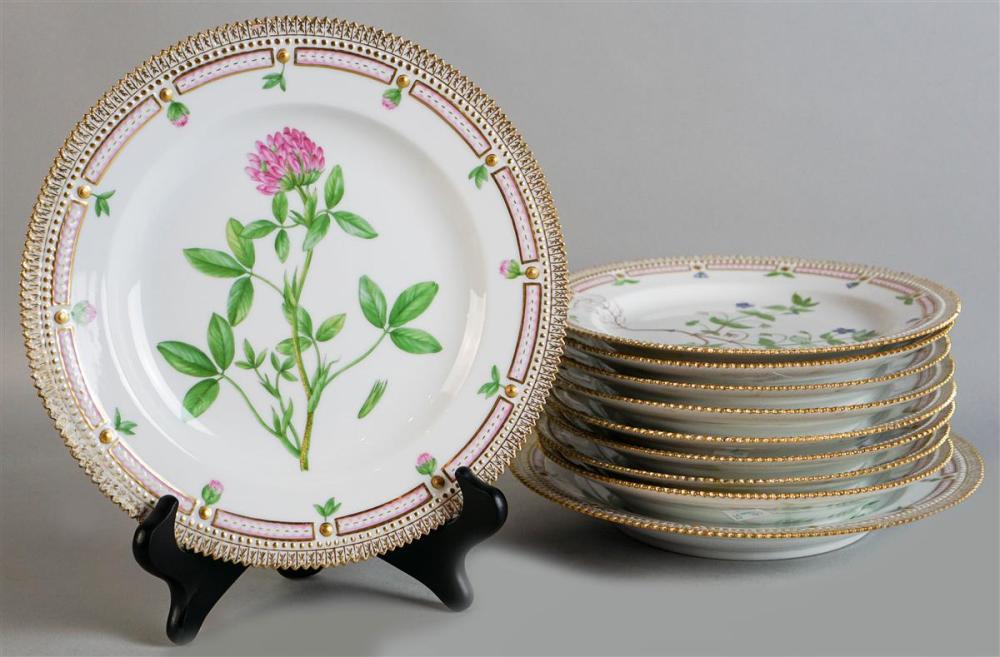 SET OF EIGHT ROYAL COPENHAGEN 'FLORA