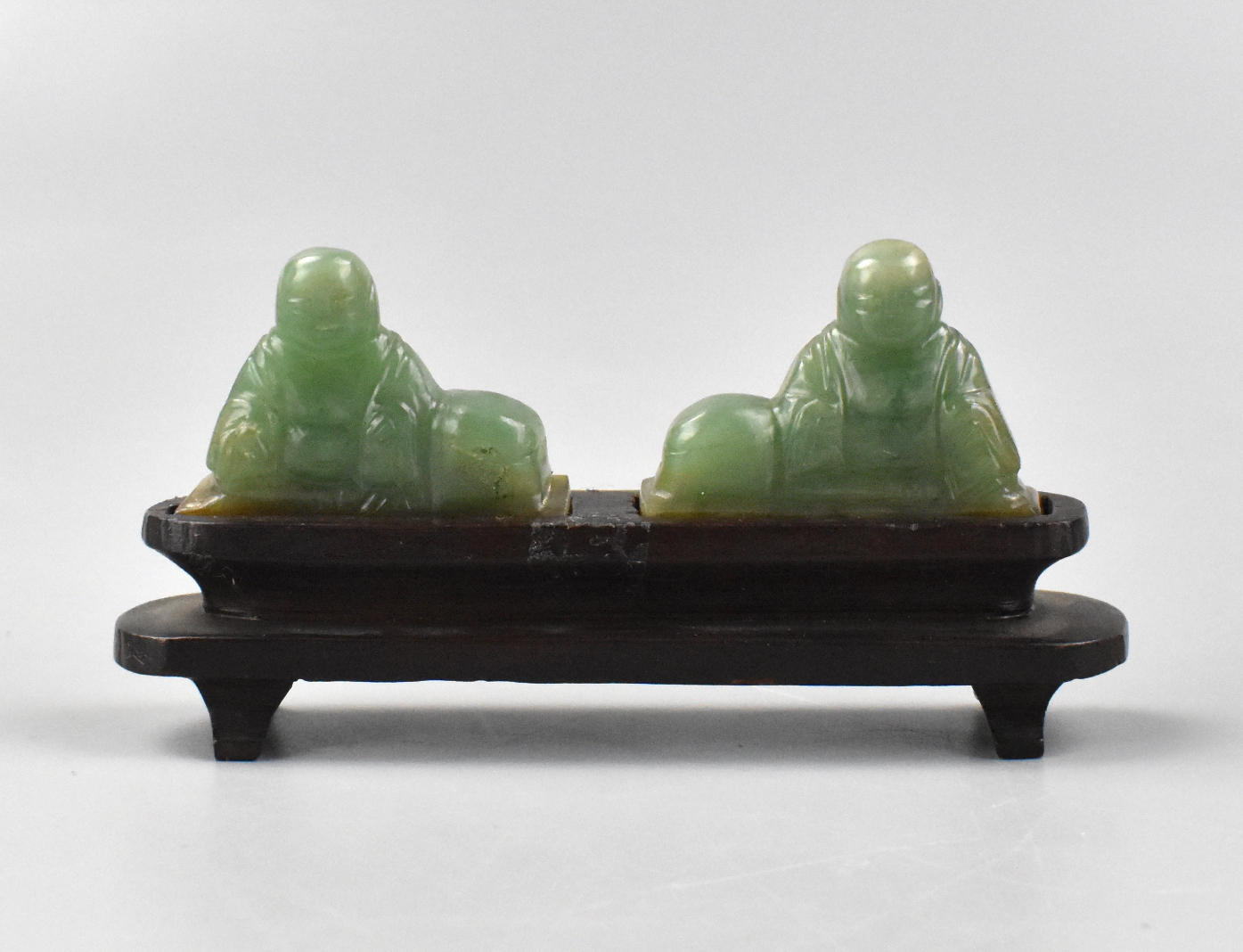 PAIR OF CHINESE JADEITE BUDDHA 339fc3