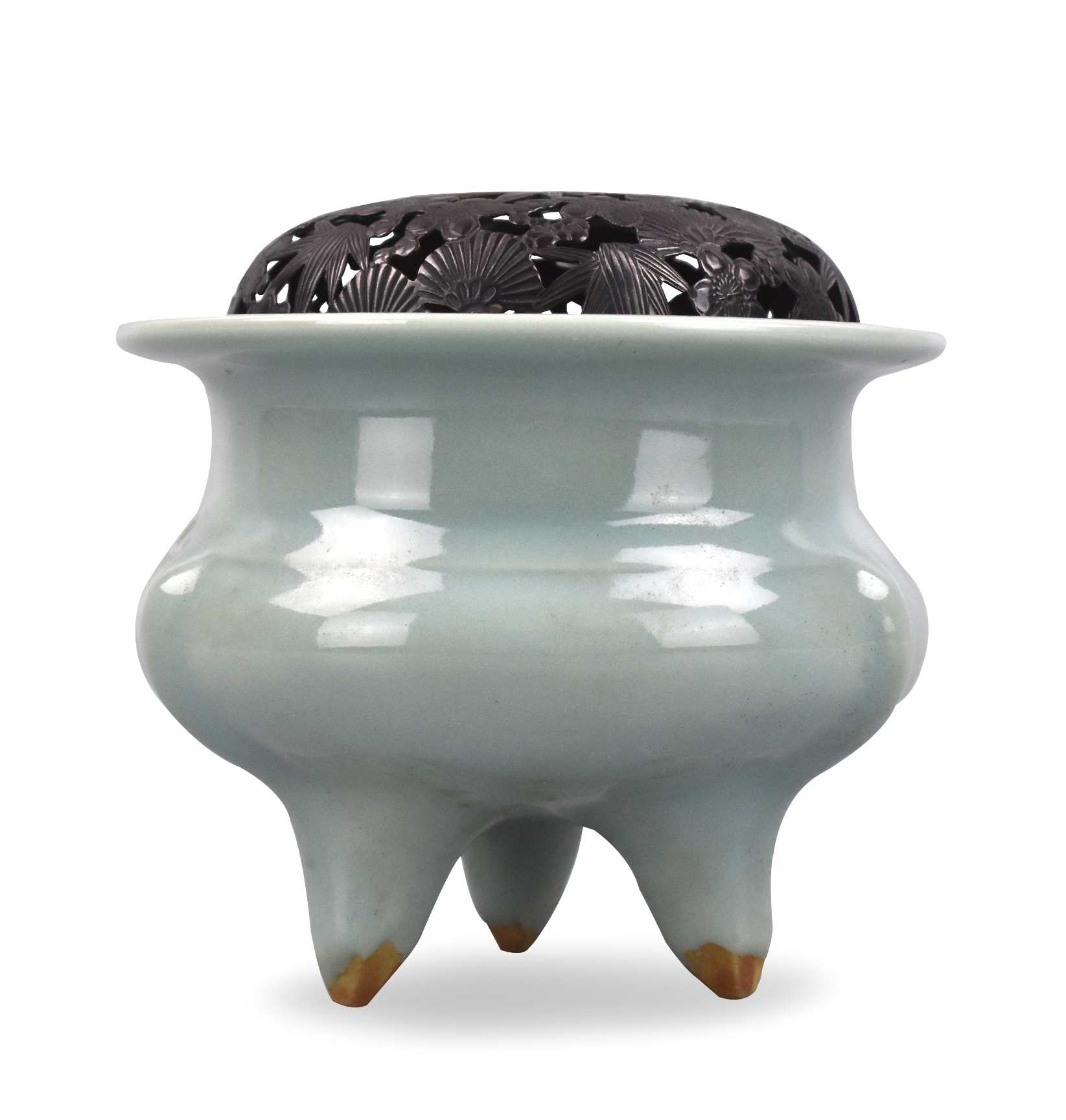 CHINESE CELADON TRIPOD CENSER W/