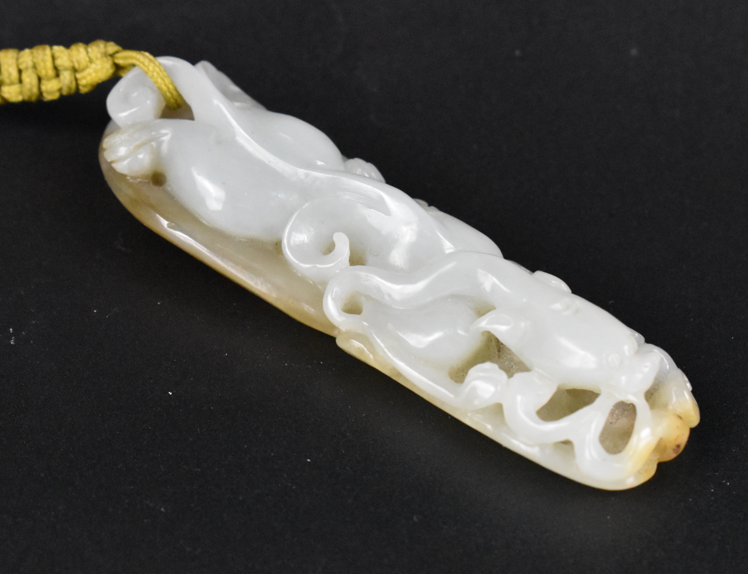 CHINESE JADE CARVED BELT HOOK ,QING