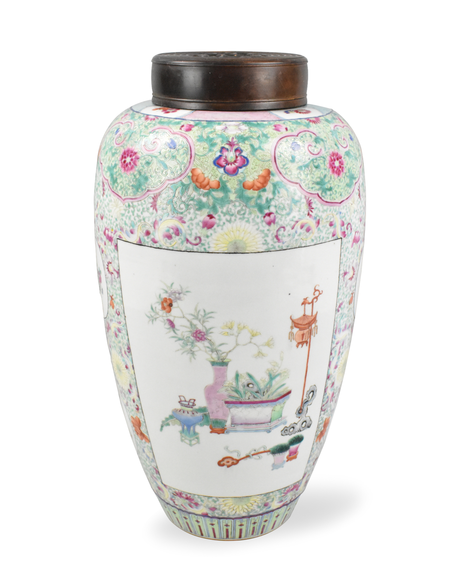 CHINESE FAMILLE ROSE COVERED JAR  33a08e