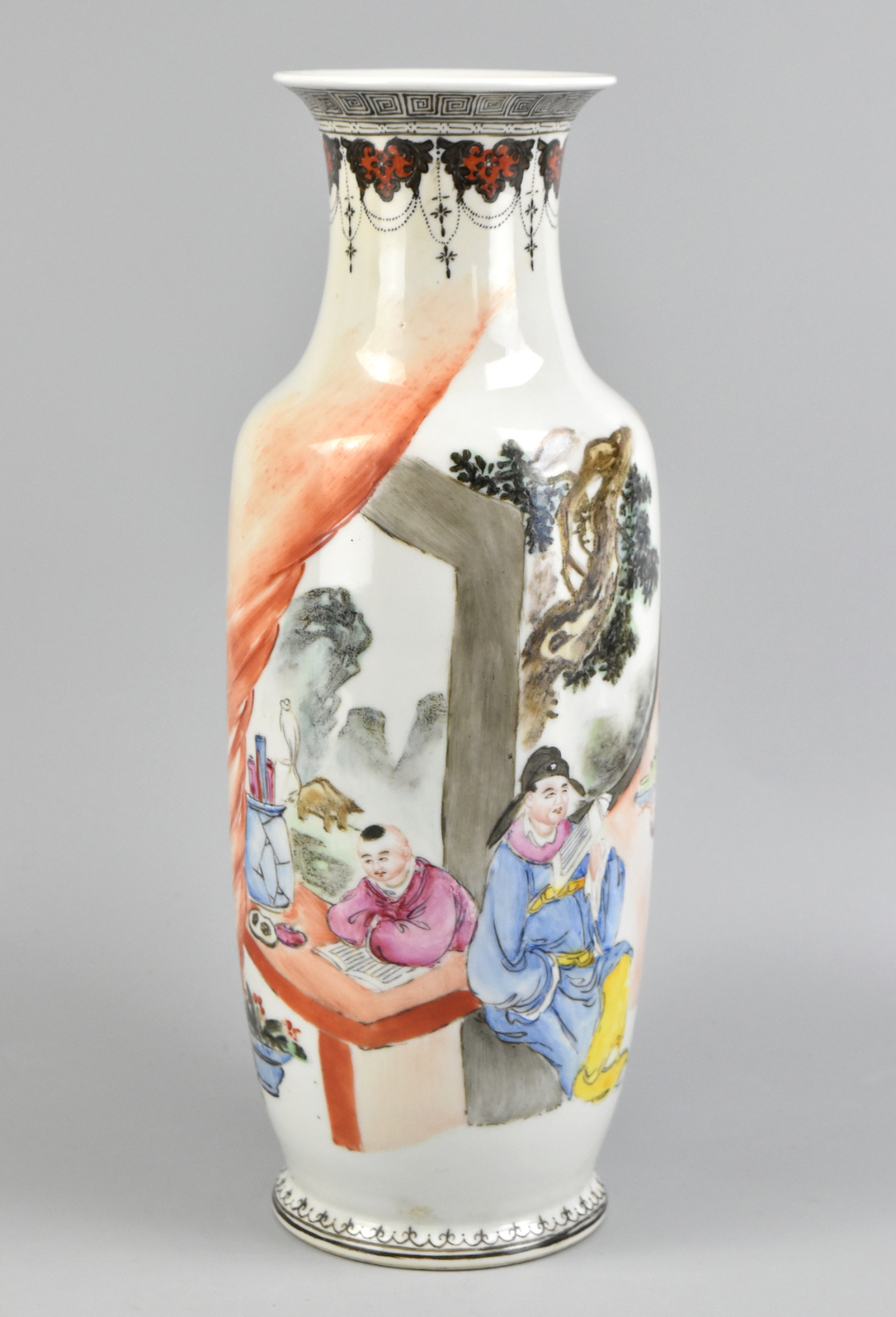 CHINESE FAMILLE ROSE VASE W FIGURES  33a162
