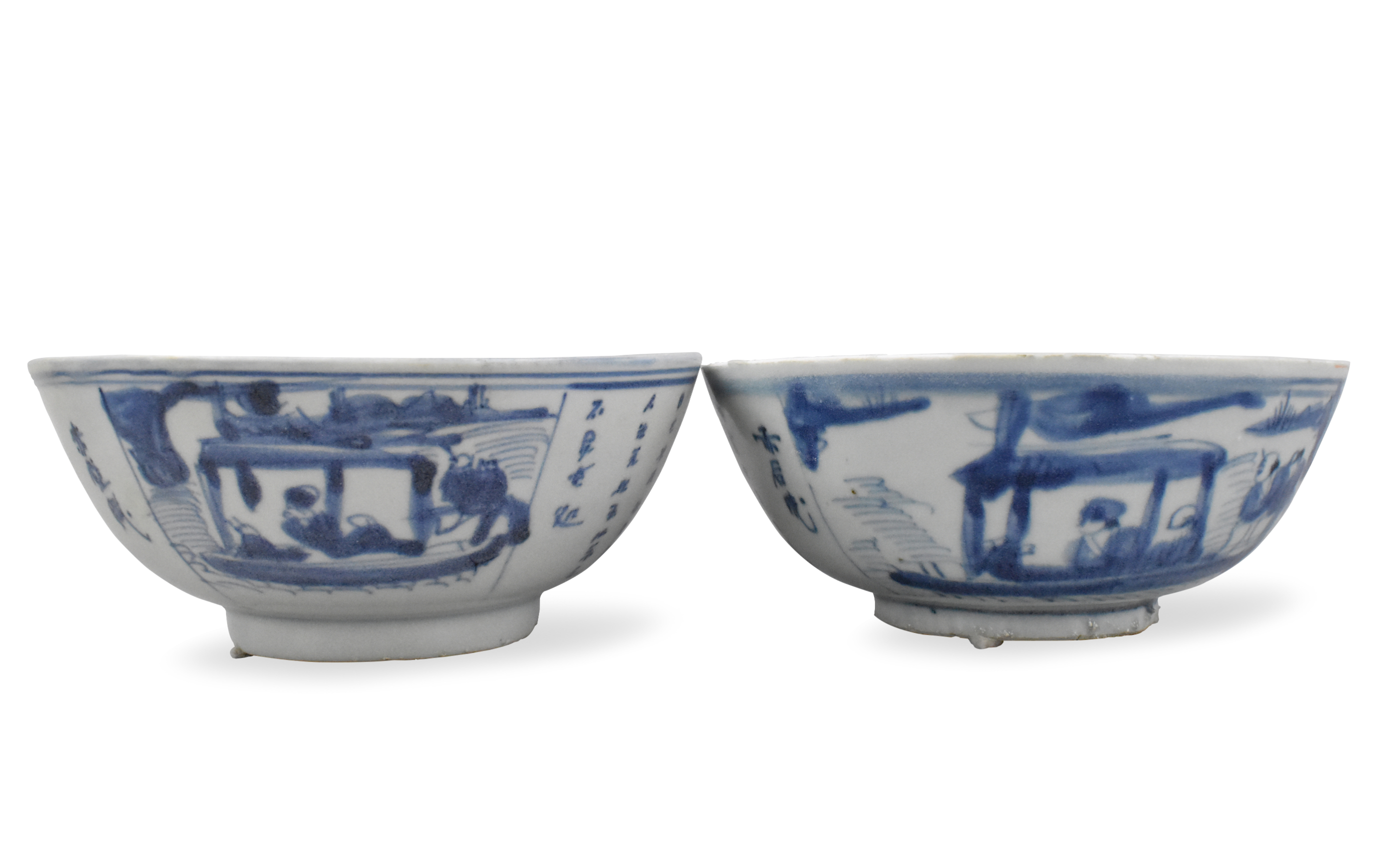 PAIR OF CHINESE B & W BOWLS W/