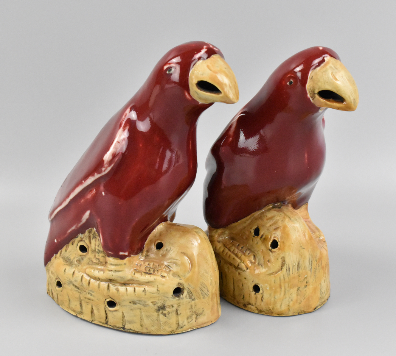 PAIR OF CHINESE RED GLAZED PARROTS  33a1c3