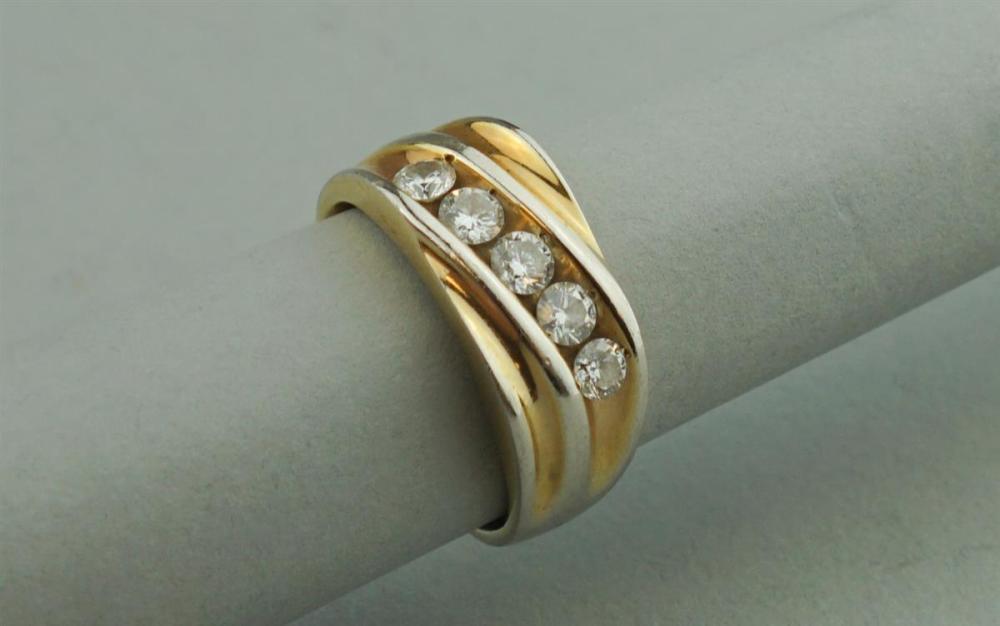 14K YELLOW GOLD AND DIAMOND RING14K