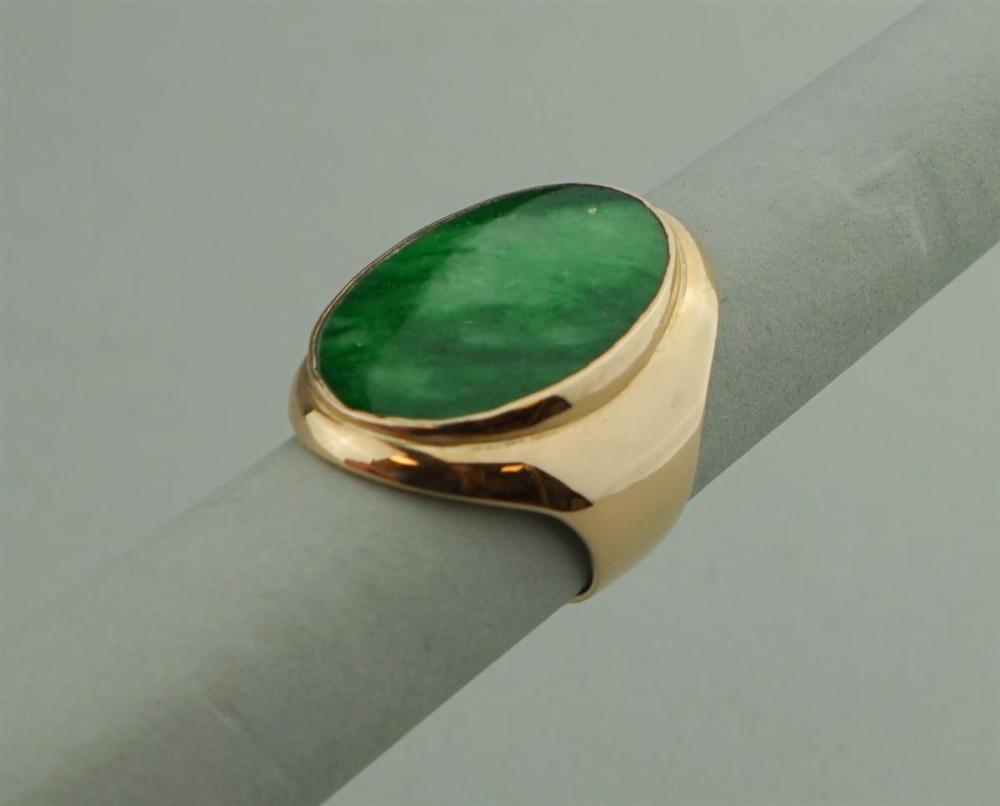 18K YELLOW GOLD AND JADE RING18K 33a1f8