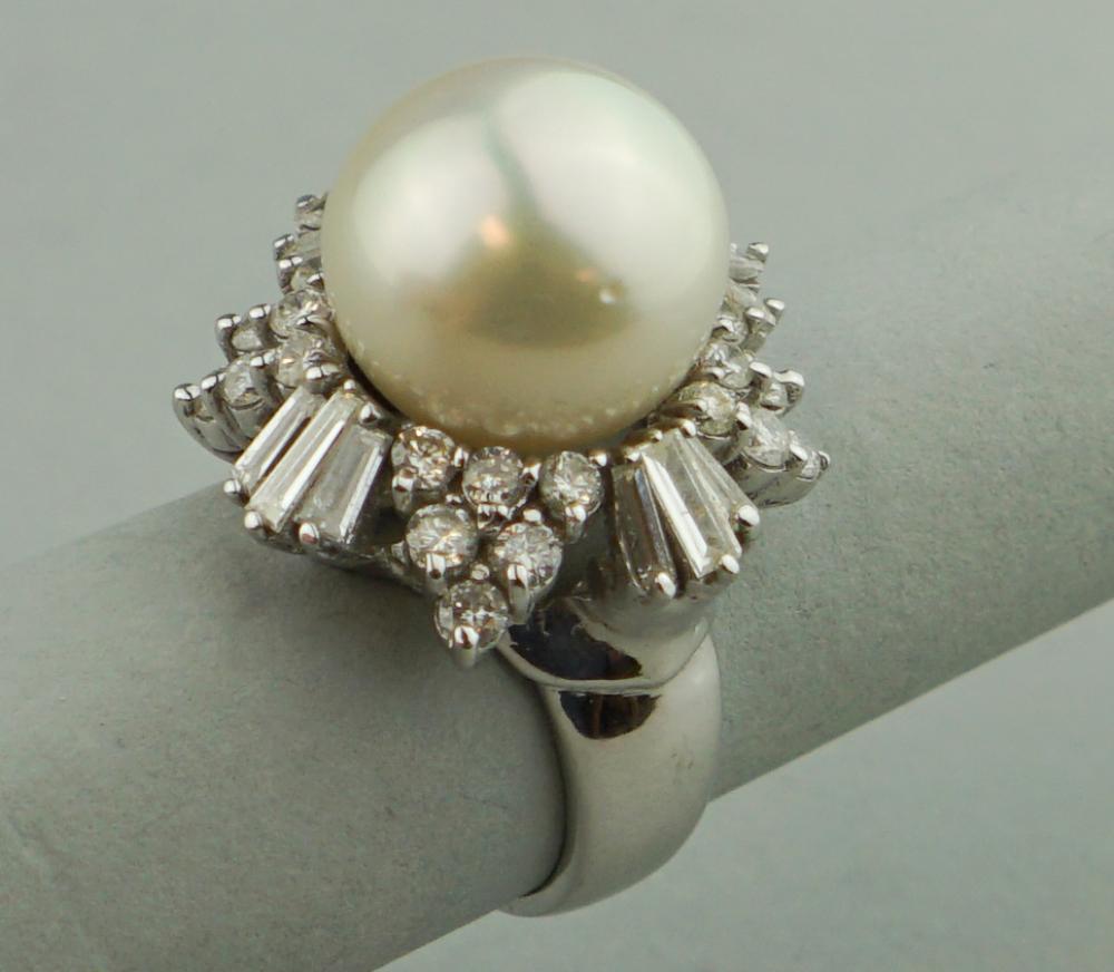 18K WHITE GOLD SOUTH SEAS PEARL 33a251