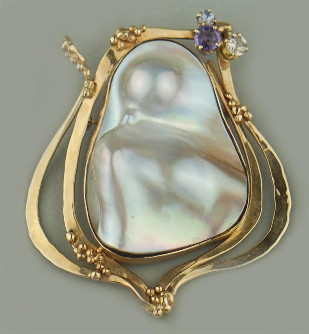 LARGE BLISTER PEARL AND 14K PIN PENDANT 33a249