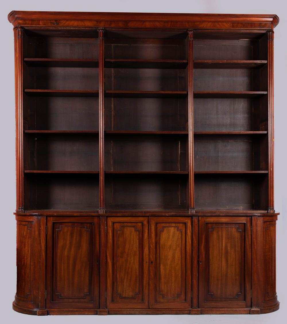 REGENCY MAHOGANY LIBRARY BOOKCASE  33cb39