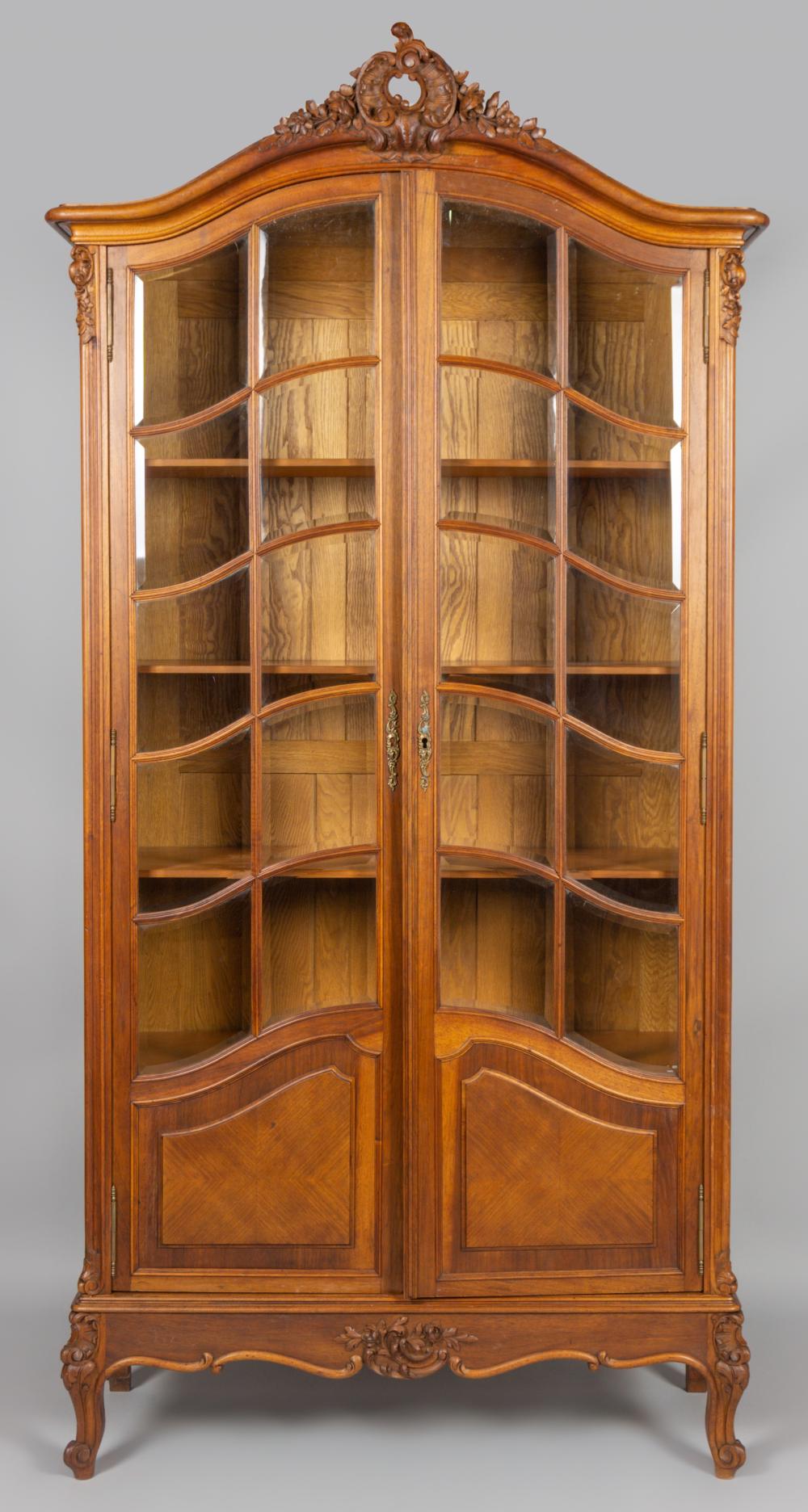 CONTINENTAL MAHOGANY VITRINE LATE 33cc27